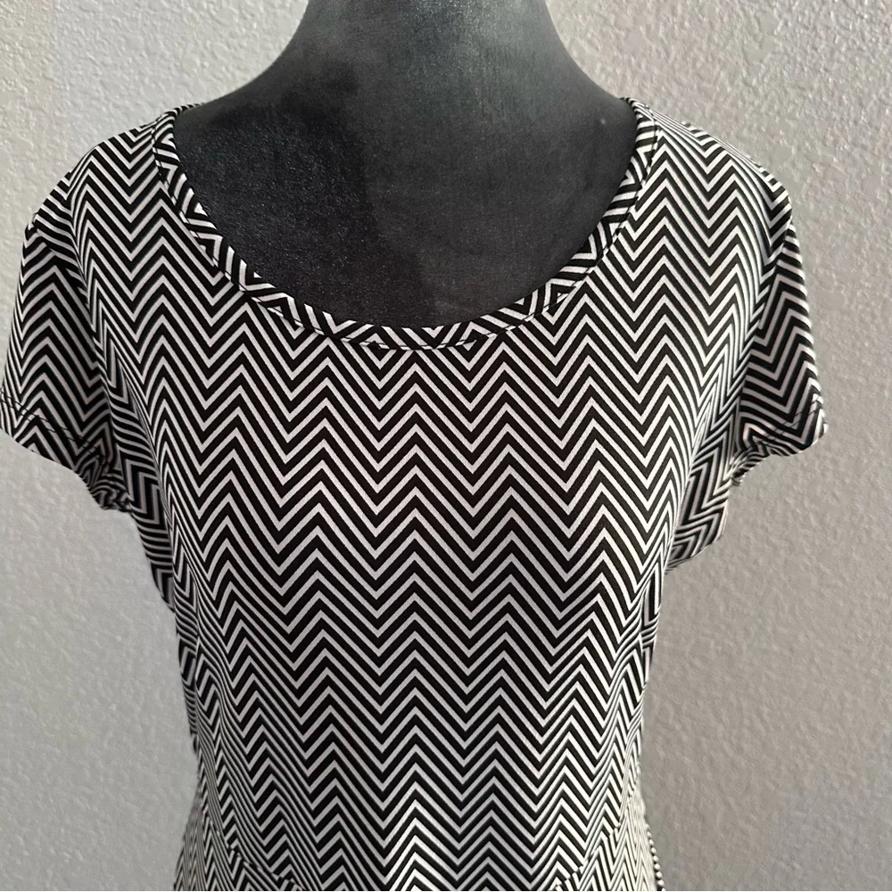 Michael Michael Kors Black White Chevron Fit Flare Midi Dress Womens Medium